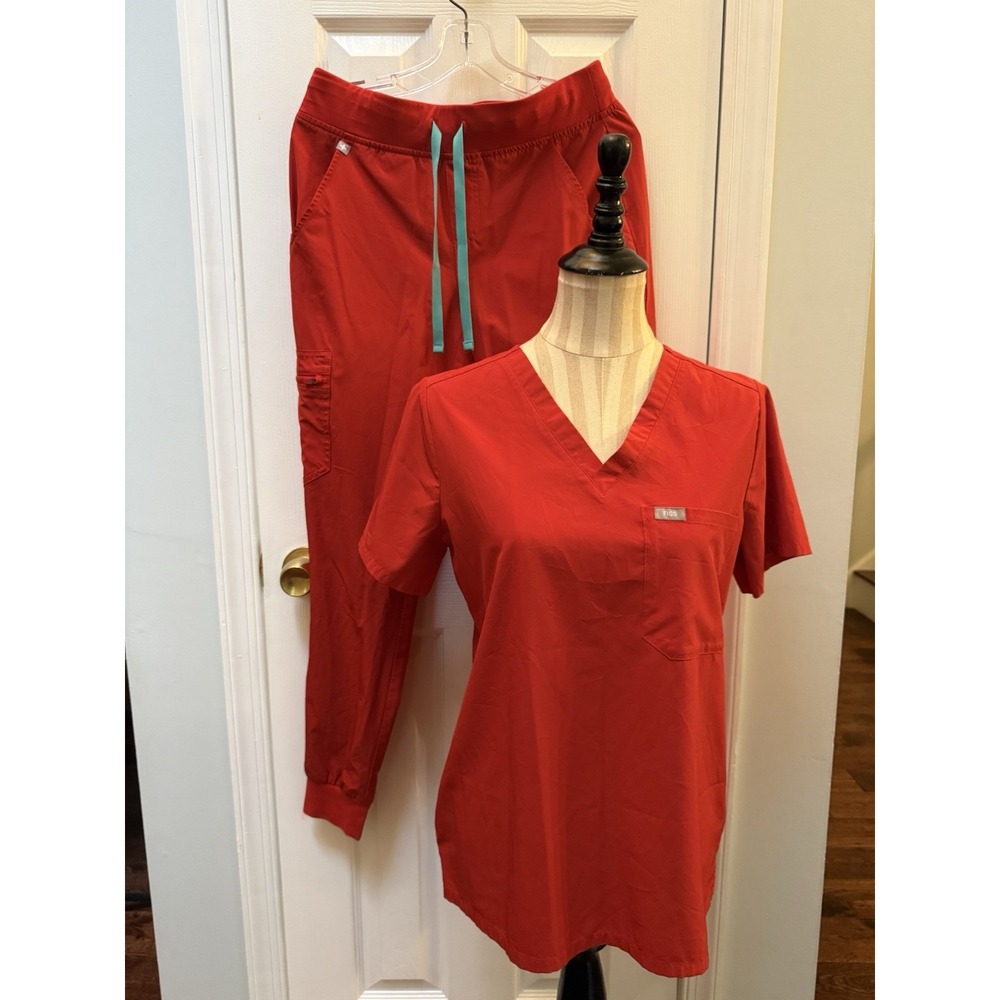FIGS Pop Red Scrub Set S Catarina Top Zamora Jogger Pants Teal Drawstring